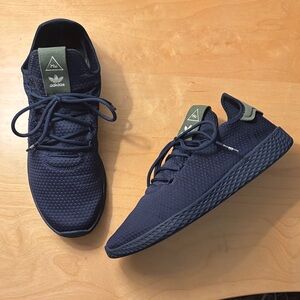 Adidas Pharrell Williams Tennis Hu Dark Blue Sneakers with Olive Highlights